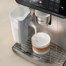 Philips Café Aromis 6000-serie Espressomachine - 25+ Warme & Koude Dranken - LatteGo Pro melksysteem - Koffiemachine met Bonen - Volautomatisch - EP6551/30 — thumbnail 5