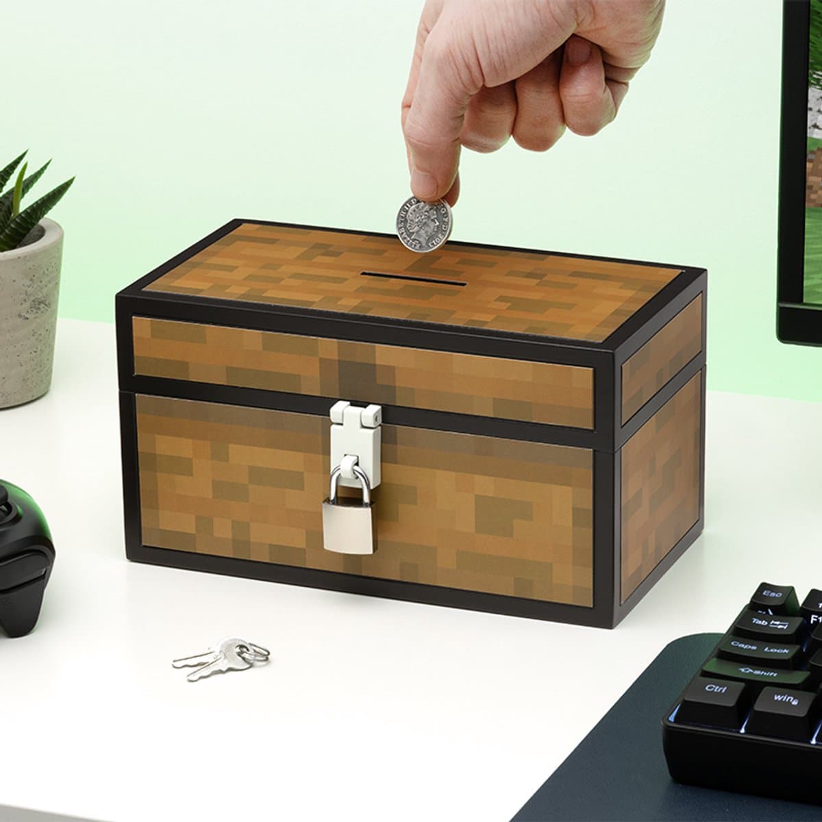 Minecraft spaarpot in kistvorm – met slot – Paladone — afbeelding 1
