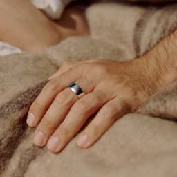 Oura Ring 4 - Size Before You Buy - Silver - Size 9 — thumbnail 5