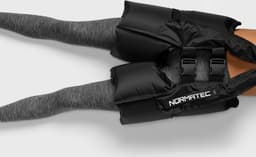 Hyperice Normatec 3 Hip Attachment Zwart – Heupattachment voor Normatec 3/2.0/2.0 Pro – Luchtcompressie – Zonder Control Unit — thumbnail 2
