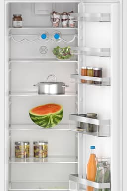 Bosch KIR81VFE0 - Serie 4 - Inbouwkoelkast - Vlakscharnier - 177.2 x 54.1 cm - Zeer stil - Deur op deur - led verlichting - Extra ruime lade voor groente en fruit - — thumbnail 4