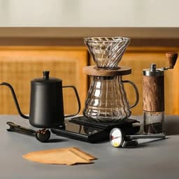 WiseGoods Slow Coffee Set 9-Delig - 0.5L - Filter Koffie Met Koffiemolen & Weegschaal - Coffeemaker - Gooseneck Ketel - Cafetière — thumbnail 5