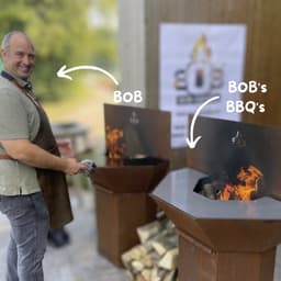 B0BS BBQ - Cortenstaal - Cortenstaal Barbecue - Praktische aslade - Platte achterkant - Ingebouwde lekrand — thumbnail 4
