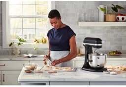 KitchenAid keukenmachine - Artisan - In hoogte verstelbare kom - 375 W - 11 snelheden - 3 RVS accessoires - 6,6L - Matzart — thumbnail 3