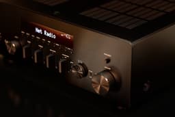 Yamaha R-N600A Receiver zwart 2x105W(RMS) DAB MusicCast — thumbnail 2
