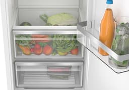 Bosch KIR81VFE0 - Serie 4 - Inbouwkoelkast - Vlakscharnier - 177.2 x 54.1 cm - Zeer stil - Deur op deur - led verlichting - Extra ruime lade voor groente en fruit - — thumbnail 3