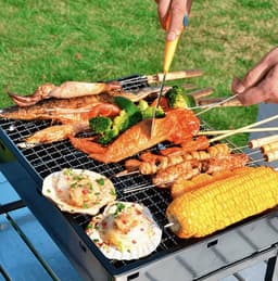 Opvouwbare Draagbare Houtskool BBQ Grill – Compacte Koffer Barbecue voor Camping en Tuin – Lichtgewicht Reis BBQ met Groot Grillrooster en Ventilatieopeningen — thumbnail 4