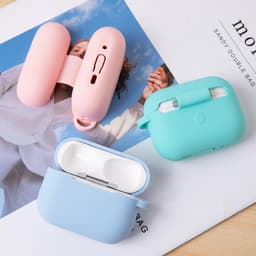 Telestore - hoesje geschikt voor AirPods Pro 3 soft case cover - licht blauw - TPU hoesje Beschermhoes - AirPods Pro 3 Cover - AirPods Pro 3 hoesje - Geschikt voor Apple AirPods Pro 3 - gel hoesje met sleutelhanger — thumbnail 2