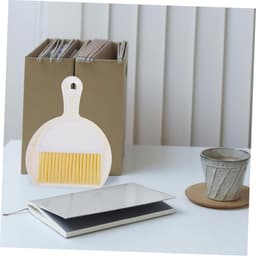 Handbezem en Stoffer Set - Kruimelveger Kinderbezem - Kleine Schoonmaaktaken - Duurzaam Kunststof Materiaal - 21 x 16 cm — thumbnail 5
