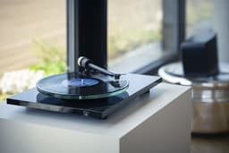 Pro-Ject T2W Rainier Streaming Platenspeler - Multiroom-technologie - WiFi streaming - Moderne Vinyl Speler - Zwart — thumbnail 5