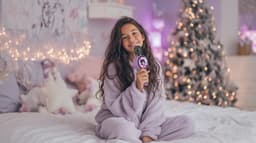 Kuromi - draadloze karaoke microfoon voor kinderen - oplichtend LED display - speaker - stemvervorming — thumbnail 3