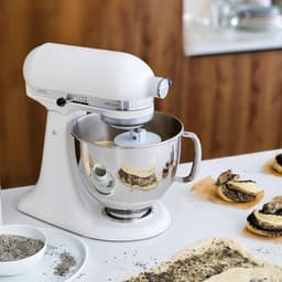 KitchenAid Artisan 5KSM125EPL - Keukenmachine - 4,8L - Porselein wit - 3 menghaken — thumbnail 4