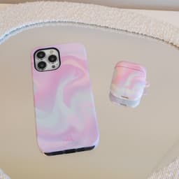 xoxo Wildhearts hoesje geschikt voor Airpods 1/2 - Marble Sugar Rush - Ook als telefoonhoesje verkrijgbaar - schokbestendige case geschikt voor Airpod 1 en 2 - koptelefoon case - Beschermhoes met marmerprint - marmer look - roze — thumbnail 2