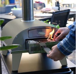 ZiiPa Pizza Oven Piana - Houtgestookt - Met Thermometer - Eucalyptus - Geschikt voor Ø 30 cm Pizza's - Roterende Pizzasteen voor Gelijkmatige Bakresultaten - Snel en Efficiënt — thumbnail 5