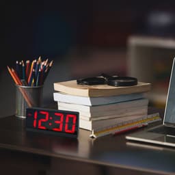 Caliber Digitale Wekker - Wekkers digitaal - Instelbare Snooze Tijd - Alarmklok - Dimbaar display - Digitale klok slaapkamer - USB Oplader — thumbnail 4