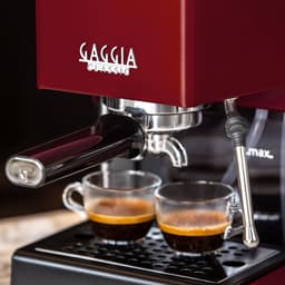 Gaggia Classic E24 - 15bar - 2.1L waterreservoir - Cherry Red — thumbnail 2