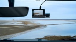 70mai Dash Cam T800 HDR Set met SD-kaart - Dashcam voor en achter - 4K Ultra HD met HDR - Inclusief SD-kaart direct gebruiksklaar - GPS en WiFi app bediening - Parkeerstand beveiliging - G-sensor en nachtzicht voor maximale veiligheid — thumbnail 4