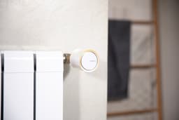 Netatmo Slimme Radiatorknop – Slimme Thermostaatknop – 3 Stuks Uitbreiding - geschikt voor Google Home, Alexa & Apple HomeKit — thumbnail 4