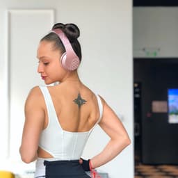 PowerLocus P2 - Draadloze Over-Ear Koptelefoon Inklapbaar - Bluetooth Hoofdtelefoon - Met microfoon – Headphone - Micro SD mode – Incl. Carry Case - Rose Gold — thumbnail 5