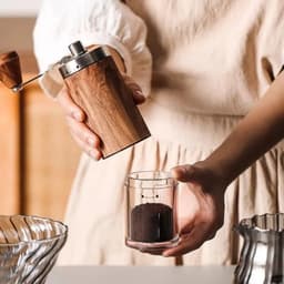 WiseGoods Slow Coffee Set 9-Delig - 0.5L - Filter Koffie Met Koffiemolen & Weegschaal - Coffeemaker - Gooseneck Ketel - Cafetière — thumbnail 3