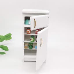 Witte Minikoelkast Model - Keukensteun Meubel - Fotografie Rekwisiet - Stijlvol Compact Ontwerp - 13 x 6.2 x 5.4 cm — thumbnail 4