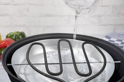 alpina Elektrische BBQ 1250W - Tafel Barbecue zonder Rook - Barbecuegrill met Grillrooster Ø30cm - Geschikt voor Binnen Gebruik - Zwart — thumbnail 4