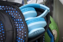 PowerLocus P2 draadloze Over-Ear Koptelefoon Inklapbaar koptelefoon voor kinderen - veilig volume van 85 dB- Bluetooth Hoofdtelefoon - Met microfoon — thumbnail 3