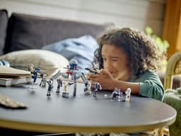Lego Star Wars 75372 Clone Trooper & Battle Droid Bouwstenen — thumbnail 4