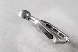 KitchenAid Cookie & Ice Cream Scoop with Puller, Stainless Steel — thumbnail 3