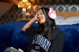 Squishmallows - Fifi - draadloze kinderkoptelefoon - met pluche - microfoon - bluetooth — thumbnail 5