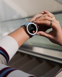 Motorola moto watch - 47mm - Silver + extra band — thumbnail 5