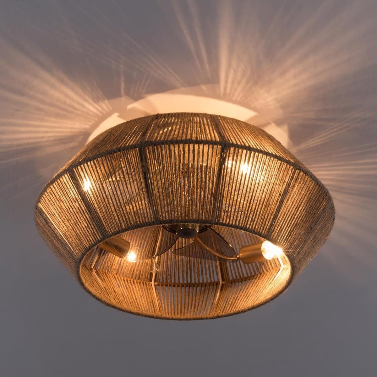 Plafondventilator met licht - Ventilatorlamp - Kamers Koelen - 6 Snelheden Timer - 46 x 18 cm - Bruin — afbeelding 1