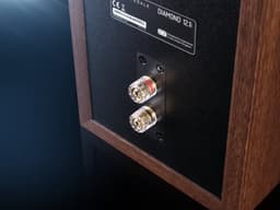 Wharfedale Diamond 12.2i Boekenplank Speakers – Stereo Hifi Set – 2-weg Luidsprekers – Compact Formaat – Passieve Speakers – Walnoot — thumbnail 2