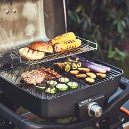 Gietijzeren omkeerbare BURNHARD® bakplaat, geëmailleerd, optimale warmteverdeling, vetafvoer, voor gasbarbecues, compatibel met EARL, FRED, WAYNE – BBQ grillplaat — thumbnail 2