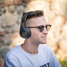 PowerLocus P2 - Draadloze Over-Ear Koptelefoon Inklapbaar - Bluetooth Hoofdtelefoon - Met microfoon – Headphone - Micro SD mode – Incl. Carry Case - Zwart/Geel — thumbnail 4