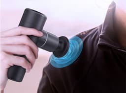 Massage Gun – Spiermassage Apparaat – 4 Opzetstukken – Draadloos en Oplaadbaar – Massagepistool voor Nek, Rug, Benen en Schouders — thumbnail 1