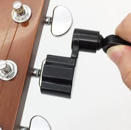 ***Snarenwinder van Heble®-Onderhoudsset voor gitaarsnaren: 3 In 1 Gitaar Snaren Vervanger-Knippen -Aandraaien en pinnen Trekken. Handig,veelzijdig en compact. Is gemakkelijk op te bergen in je gitaar tas*** — thumbnail 3