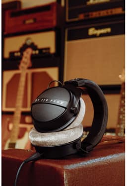 Beyerdynamic DT 770 Pro X - Studio Koptelefoon - Ohm - Zwart — thumbnail 3
