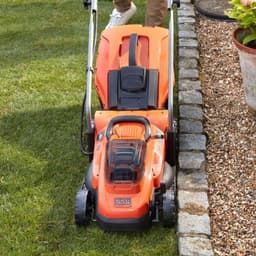 BLACK+DECKER 2x 18V 4.0Ah 33cm Grasmaaier, 35L opvangbak - BCMW33184L2-QW — thumbnail 2