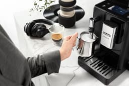 DE LONGHI Rivelia EXAM440.35.B - Volautomatische espressomachine - Zwart — thumbnail 3