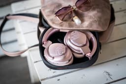 PowerLocus MoonFly Koptelefoon Over-Ear met Active Noise Cancelling, Draadloze Hoofdtelefoon, Voice Assistant Activation - Rose Gold — thumbnail 5