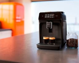 Philips series 1200 - Volautomatische Espressomachine - Keramische molen - AquaClean - 15 Bar - 1,8 L inhoud - Koffiemachine met bonen - Mat Zwart - EP1200/00 — thumbnail 3