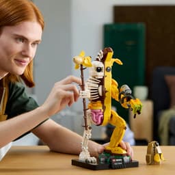 LEGO Fortnite - Peely Bone Constructiespeelgoed — thumbnail 4