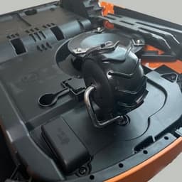 Verbeter de Stabiliteit en Tractie met Rubberen Wielbeschermer, Compatibel met M500 M700 S300 M1000 Plus, Past op Het Voorwielprofiel voor Robotachtige Grasmaaier — thumbnail 5