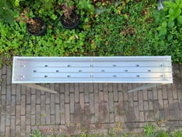 Spiedini Saté-bbq Bali 80 - Smalle houtskoolbarbecue met horizontaal rooster voor sate of andere spiesjes - 80 cm lang (let op: 11 cm smal) - Materiaal: gealuminiseerd ijzer — thumbnail 3