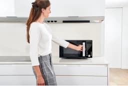 BLACK+DECKER - Vrijstaand Magnetron met Grillfunctie 23L – Digitaal Display – 9 Automatische Programma’s – Ontdooifunctie – Timer – 700W – Zwart — thumbnail 3