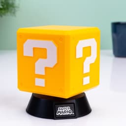 Question Block Icon Light, officieel gelicentieerde Super Mario Bros vrijstaande bureaulamp, gamingkamer decoratie en merchandise voor jongens en meisjes, nachtlampje cadeau-accessoire voor de slaapkamer – Paladone — thumbnail 4