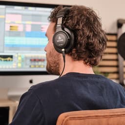 Over-ear koptelefoon - incl. kabels, adapter en case - Zwart Devine 4000 — thumbnail 5