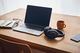 Sony WH-1000XM4 - Draadloze over-ear koptelefoon met Noise Cancelling - Zwart — thumbnail 5
