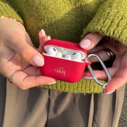 xoxo Wildhearts siliconen hoesje geschikt voor AirPods 3 - Silicone Case (Burgundy) - Beschermhoes met clip - Optimale bescherming - Bordeaux Rood — thumbnail 2
